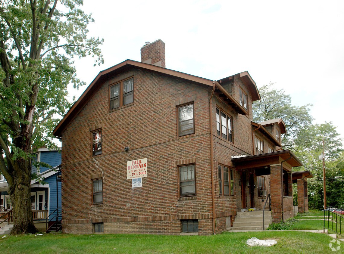 Building Photo - 159-165 W Northwood Ave