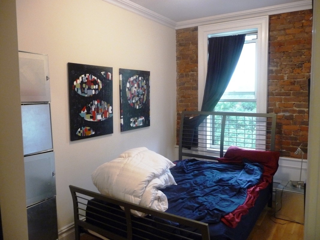 Bedroom - 42 Grove St