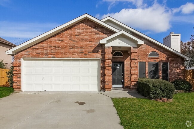 Building Photo - 7917 Val Verde Dr