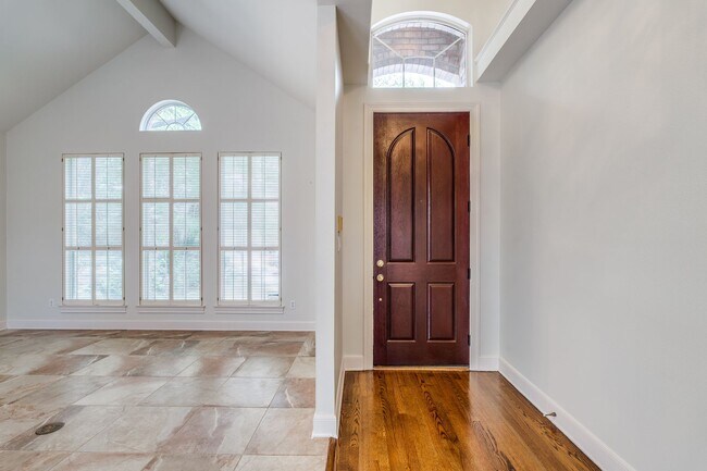 Foto del edificio - LINCOLN HEIGHTS 3-BEDROOM