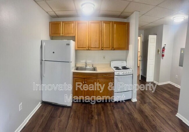 Foto del edificio - 29 Logan Ave