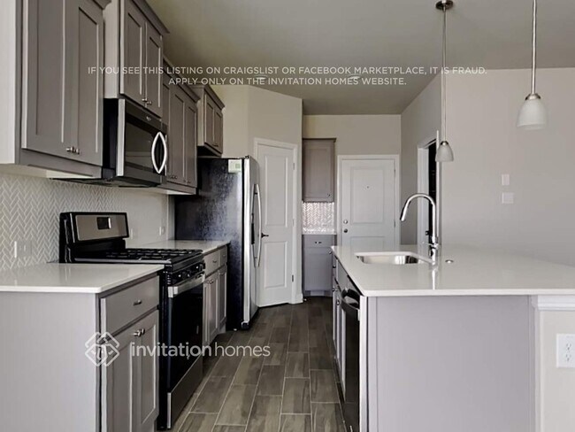 Building Photo - 2360 Waggoner Rnch Dr