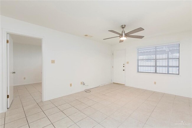 Foto del edificio - 14 Toronto Ave