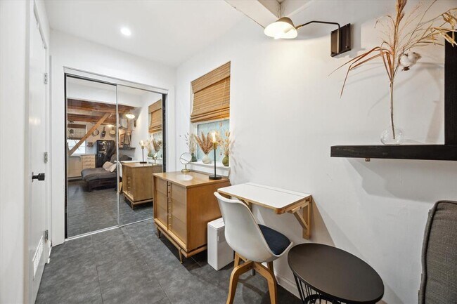 Foto del edificio - 914 Snover St