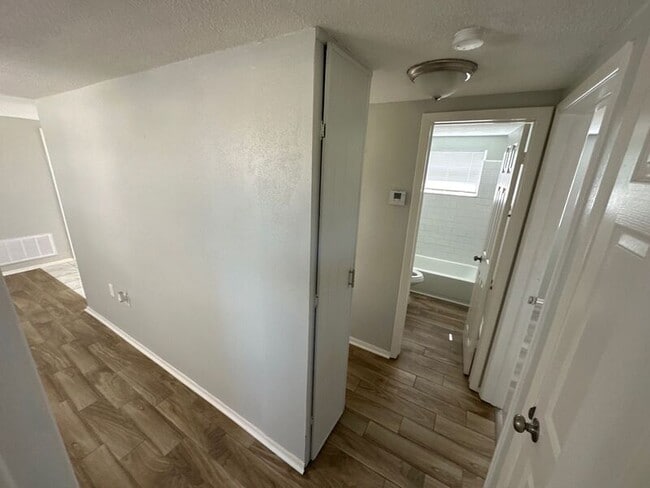 Building Photo - 3414 Elkridge Dr