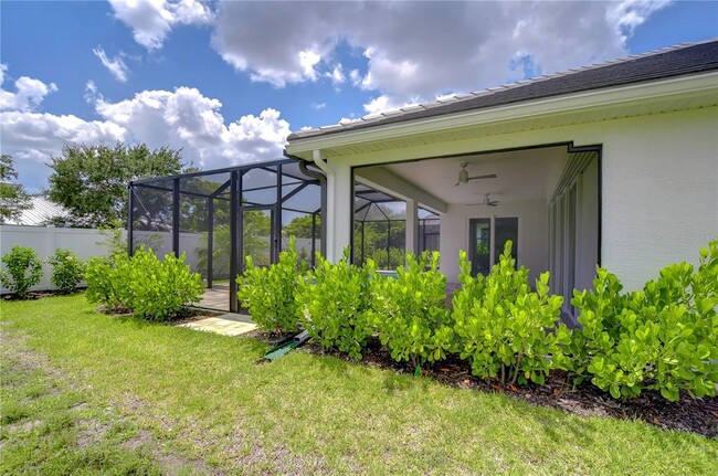 Building Photo - 5257 Willow Lake Ct