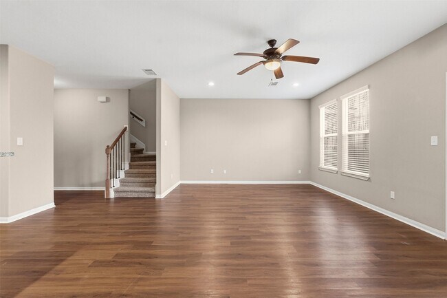 Foto del edificio - 112 Artesian Way