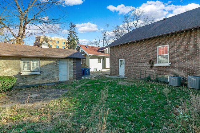 Backyard - 1600 Ashland Ave