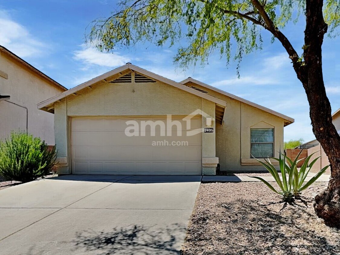 Foto principal - 2435 W Waterway Pl