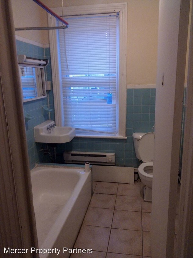 211 Emory Ave, Trenton, NJ 08611 Condo for Rent in Trenton, NJ