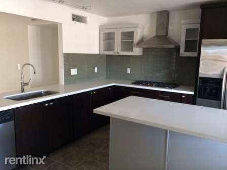 Foto principal - 4 br, 2.5 bath House - 7337 E Palm Ln