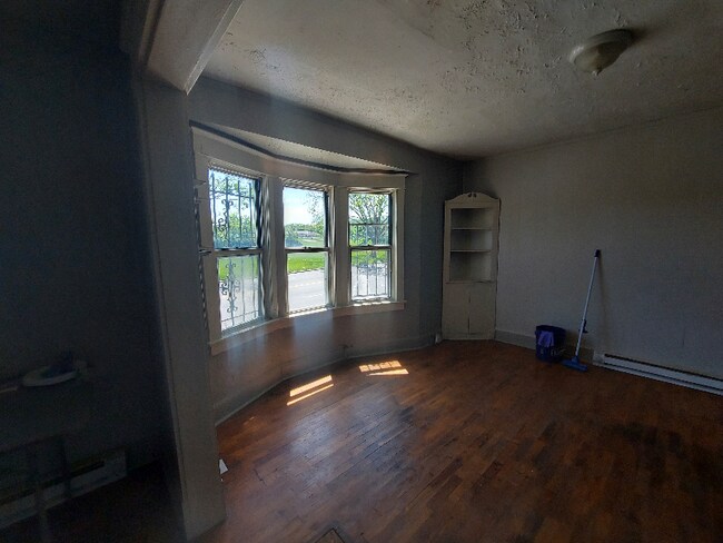 Foto del edificio - 4644 Agnes Ave