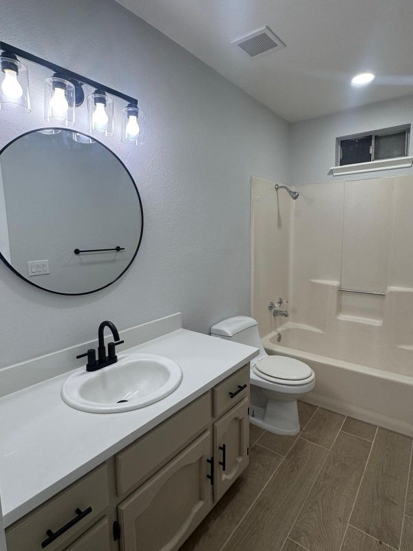 Building Photo - 1211 Colorado St