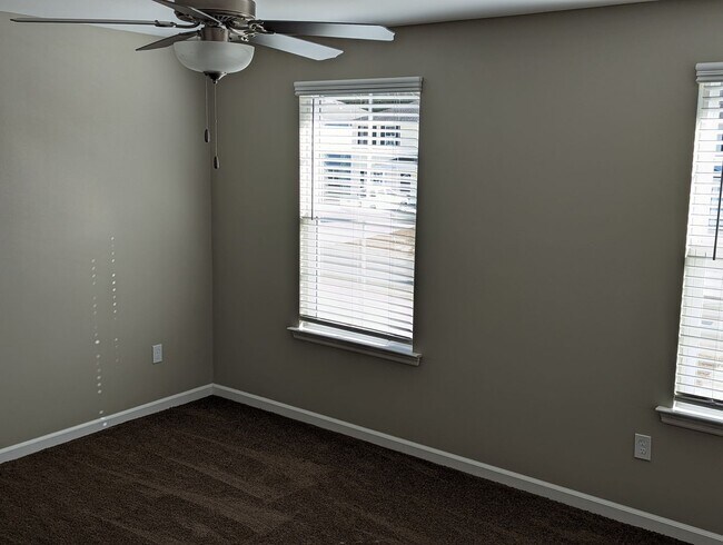 Building Photo - Welcome to Dawson Creek! A Brand New 3/3 C...