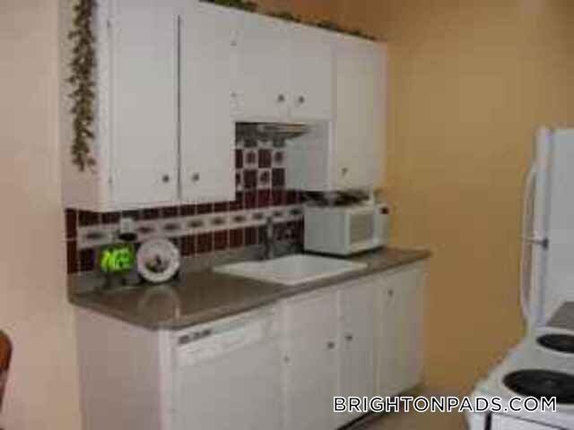 Foto del edificio - 7 Cypress Rd