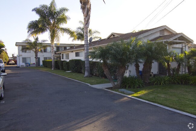 Foto del edificio - 1147-1149 Grove Ave