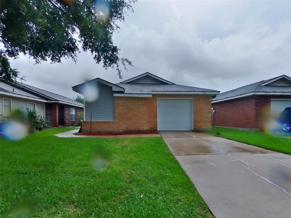 Primary Photo - 3211 Kelling St