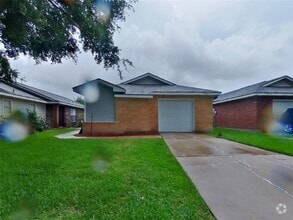 Building Photo - 3211 Kelling St