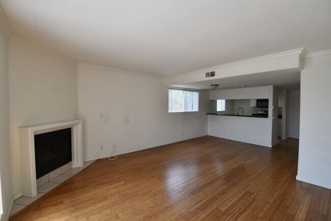 Foto del edificio - 6041 Fulton Ave
