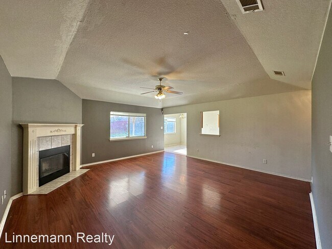 Foto del edificio - 4 br, 2 bath House - 3806 Basset Court