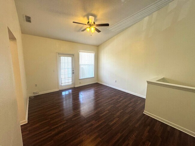 Foto del edificio - 17952 Villa Creek Dr