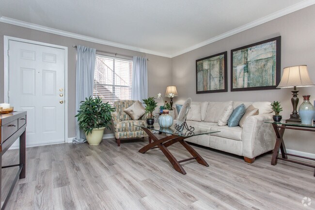1 habitación, sala de estar - Riveraine Apartments