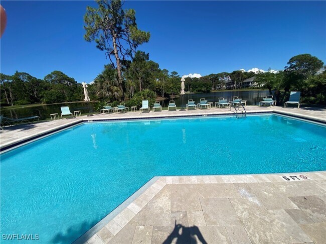 Building Photo - 15200 Cedarwood Ln