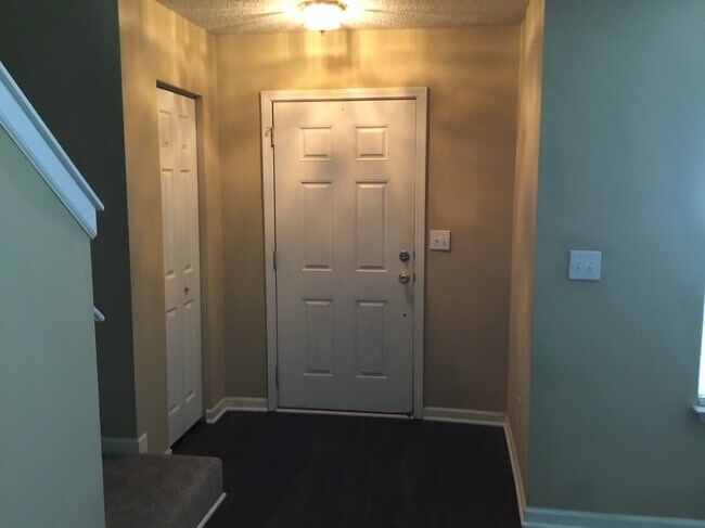 Building Photo - 543 Bedford Knoll Drive
