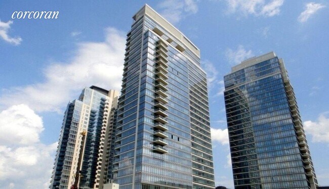 Foto del edificio - 2 Northside Piers