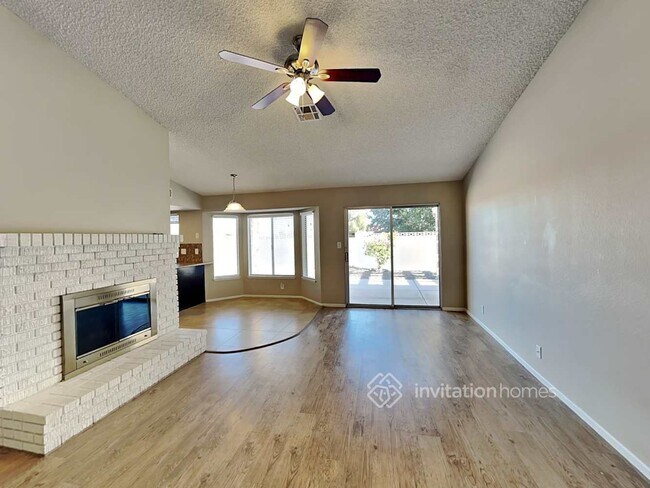 Foto del edificio - 7360 Picardie Ln