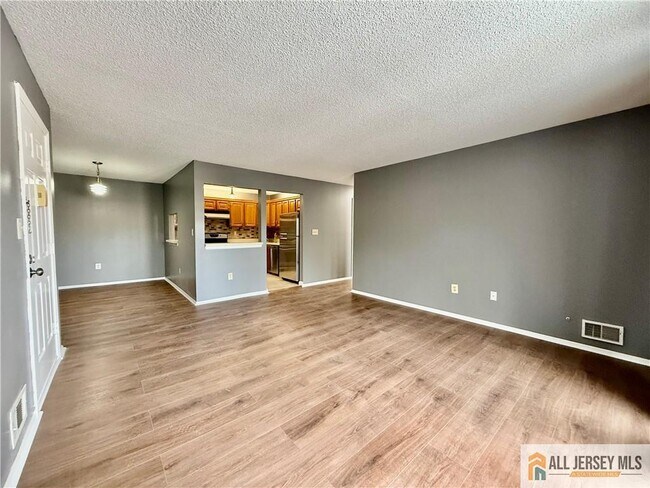 Foto del edificio - 31 Voscek Ct