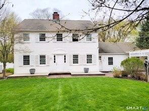 Building Photo - 188 Compo Rd S