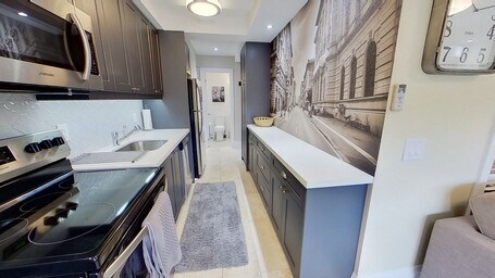 Photo du bâtiment - 710 Spadina Ave.