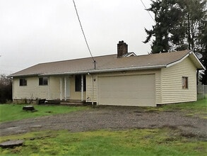 Building Photo - 1110 NE 259th St