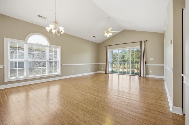 Building Photo - 4647 Wild Iris Dr