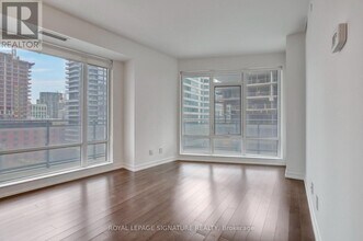 Building Photo - 21 Widmer St