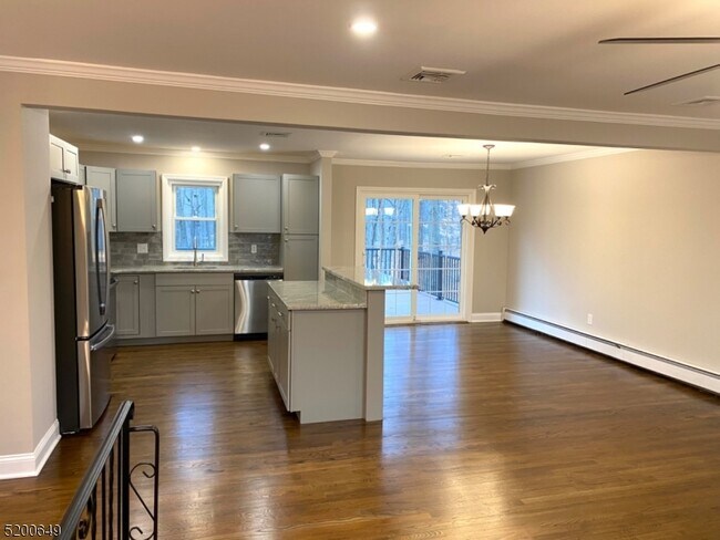 Building Photo - 23 Maines Ln