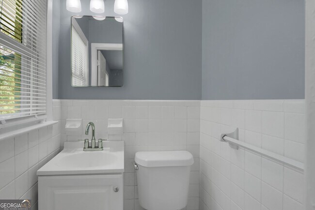 Foto del edificio - 137 Hillcrest Dr SE