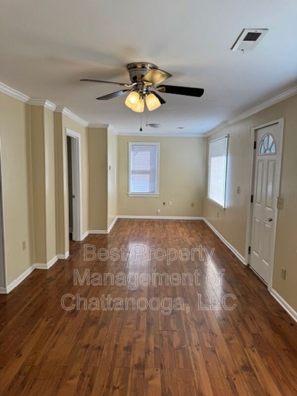 Foto del edificio - 5425 Marion Ave