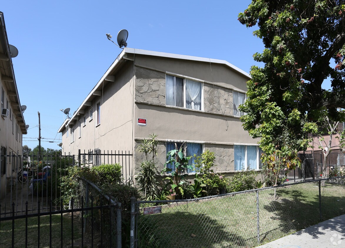 Building Photo - 5009 Slauson Ave