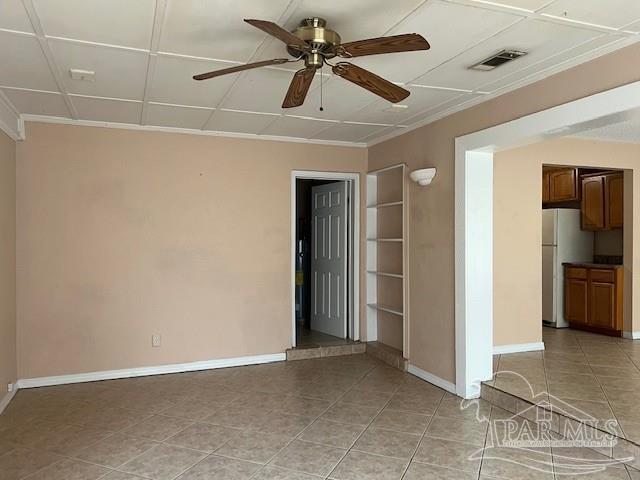 Building Photo - 3229 Maplewood Dr