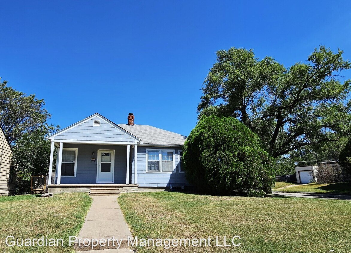 3 br, 1.5 bath House 5022 E Pine House Rental in Wichita, KS