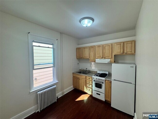 Foto del edificio - 72 W 17th St