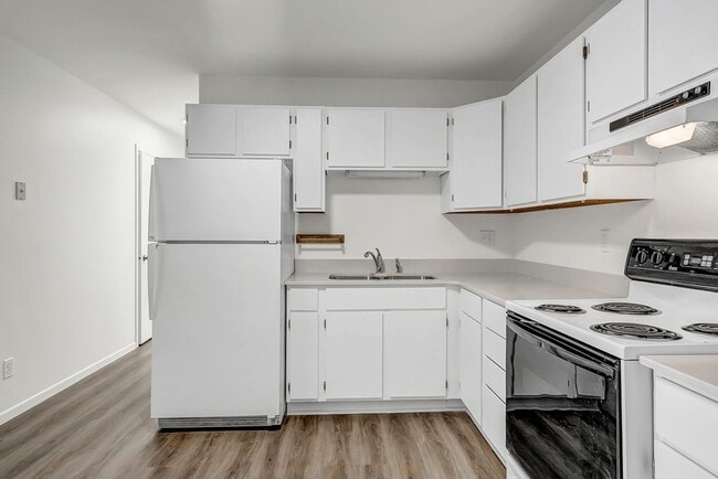 Interior Photo - Wild Grove Apartments - 702 NICC