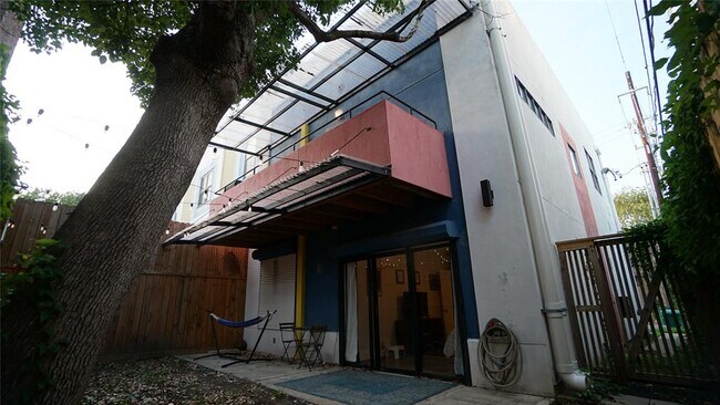 Foto del edificio - 2011 Haddon St