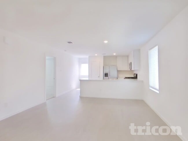 Building Photo - 3060 Dawn Sound Dr