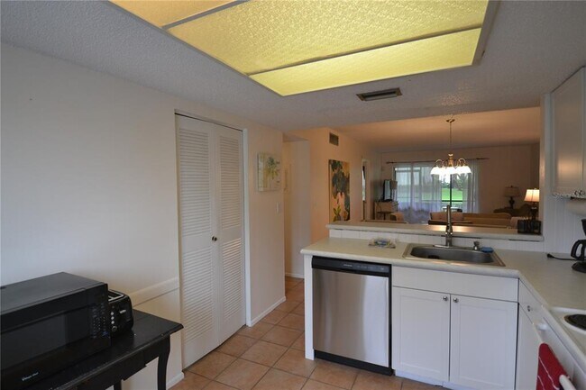 Foto del edificio - 123 Cypress Ct