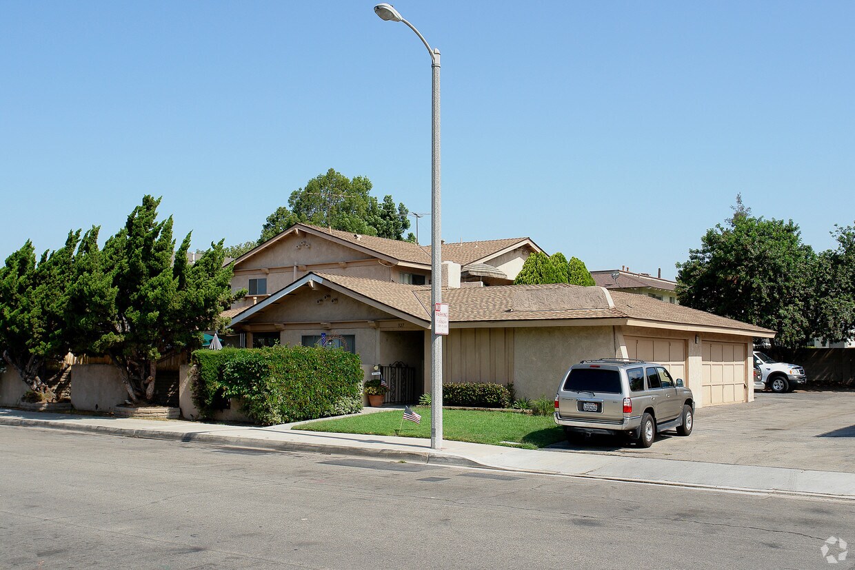 327 W Kelly Ave, Orange, CA 92866 327 W Kelly Ave Orange, CA Apartments for Rent in Orange