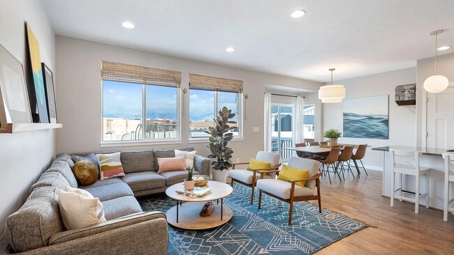 Building Photo - 10587 Harvest Pointe Dr