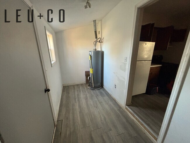 Foto del edificio - 304 E 8th Ave